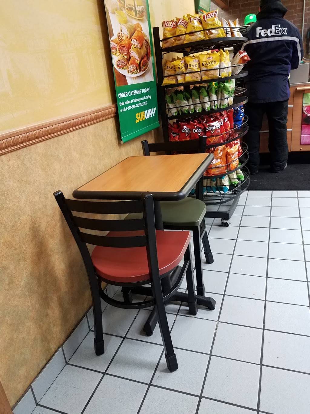 Subway | restaurant | 4919 Town Center Ct SE, Grand Rapids, MI 49512, USA | 6165545903 OR +1 616-554-5903