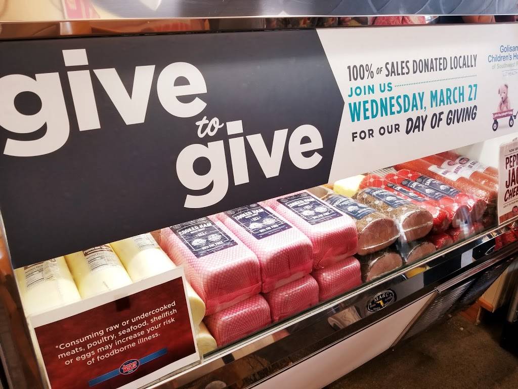 Jersey Mikes Subs | restaurant | 4600 Summerlin Rd Suite C3, Fort Myers, FL 33919, USA | 2392887944 OR +1 239-288-7944