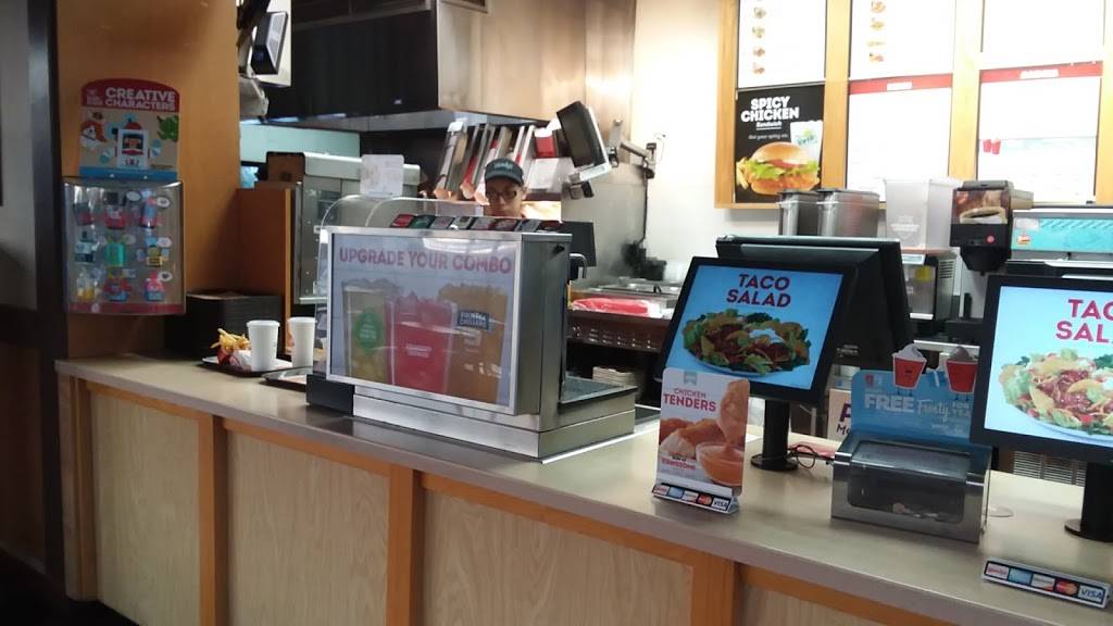 Wendys | restaurant | 2551 E Vineyard Ave, Oxnard, CA 93036, USA | 8054853373 OR +1 805-485-3373