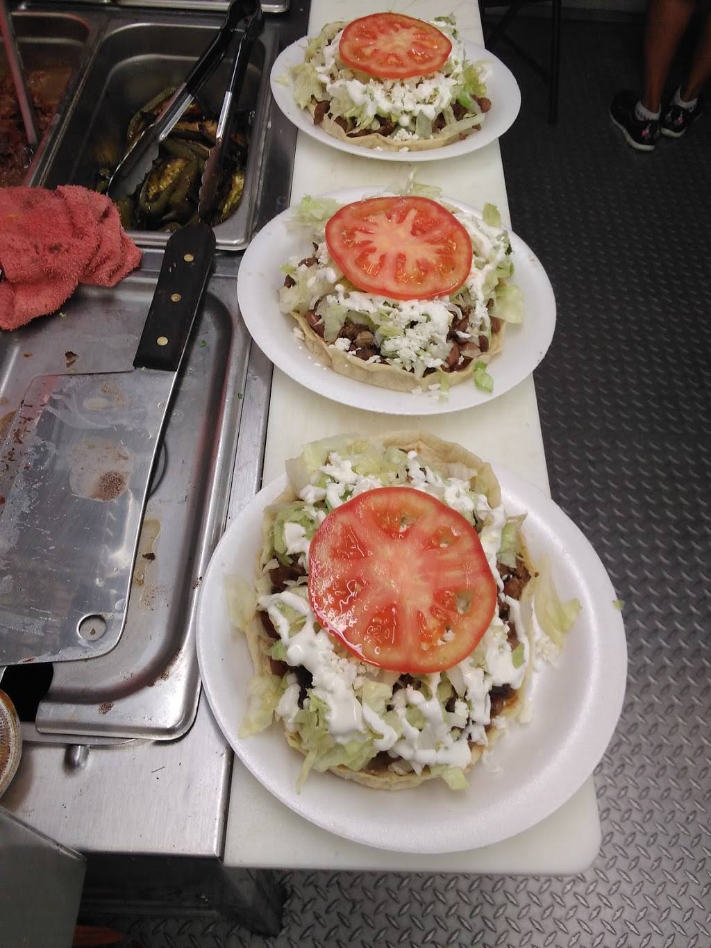 Ninis Taqueria | restaurant | 12739 Avenue 416, Orosi, CA 93647, USA | 5595535274 OR +1 559-553-5274