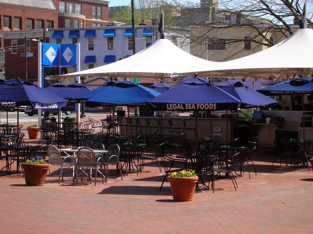 Legal Sea Foods | restaurant | 20 University Rd, Cambridge, MA 02138, USA | 6174919400 OR +1 617-491-9400