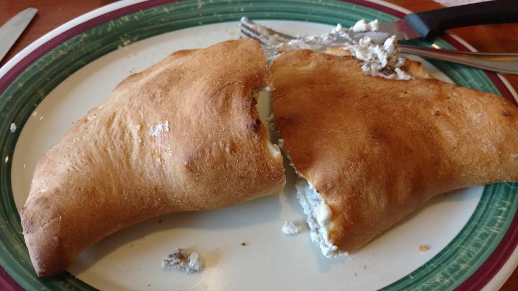 Bizzarro’s Italian Restaurant & Pizzeria | restaurant | 3682 N Wickham Rd, Melbourne, FL 32935, USA | 3217520555 OR +1 321-752-0555