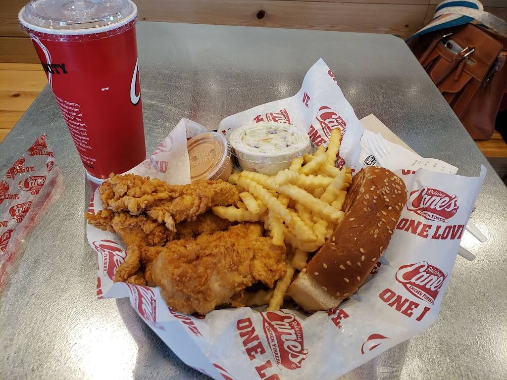 Raising Canes Chicken Fingers | meal takeaway | 1231 S Lone Hill Ave, Glendora, CA 91740, USA | 9093940864 OR +1 909-394-0864