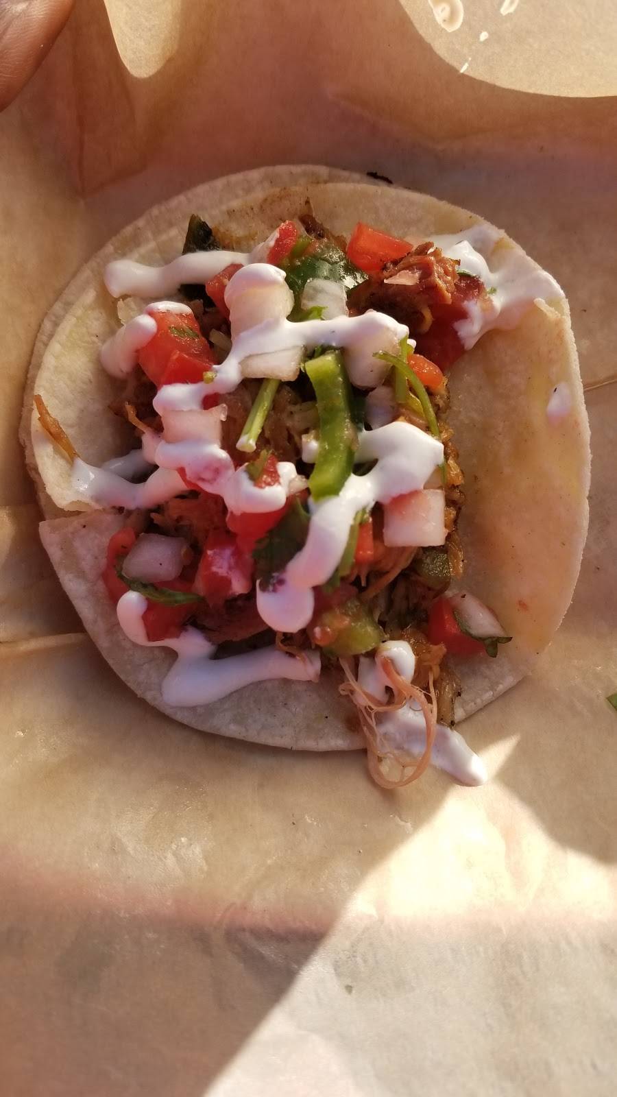 Block Taco | restaurant | 120 Greenfield St B, Wilmington, NC 28401, USA | 9103992796 OR +1 910-399-2796