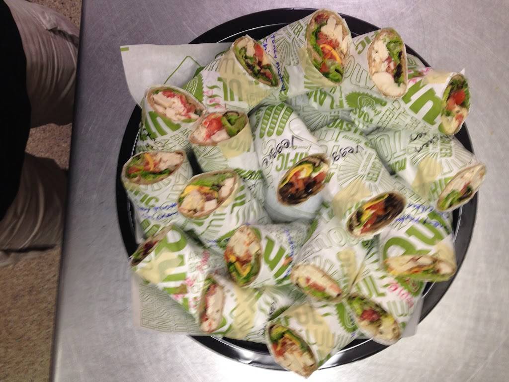 Quiznos | restaurant | 224 N Hogan St, Jacksonville, FL 32202, USA | 9047988889 OR +1 904-798-8889