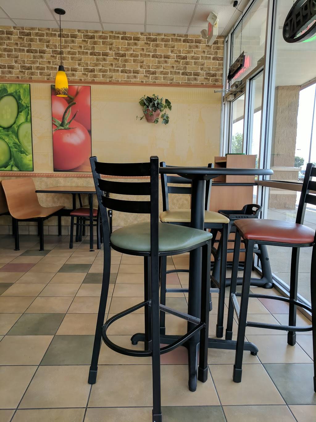 Subway | restaurant | 1252 N Nappanee St, Elkhart, IN 46514, USA | 5743263393 OR +1 574-326-3393