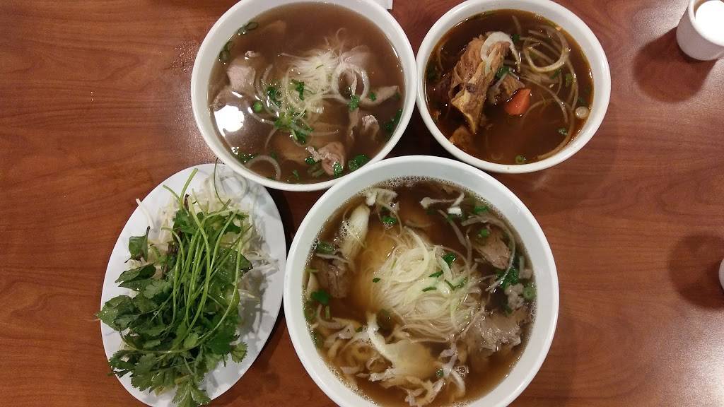 Kevins Noodle House | restaurant | 188 Skyline Plaza, Daly City, CA 94015, USA | 4157695788 OR +1 415-769-5788