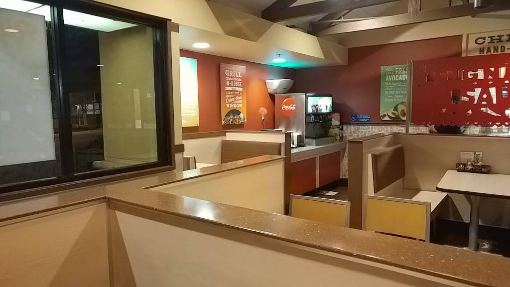 Del Taco | meal takeaway | 2401 S Azusa Ave, West Covina, CA 91792, USA | 6269654500 OR +1 626-965-4500