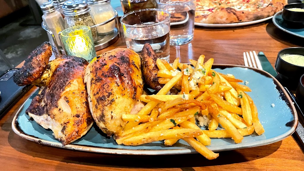 800 Degrees Woodfired Kitchen | restaurant | 2956 NE 199th St, Aventura, FL 33180, USA | 3059024363 OR +1 305-902-4363