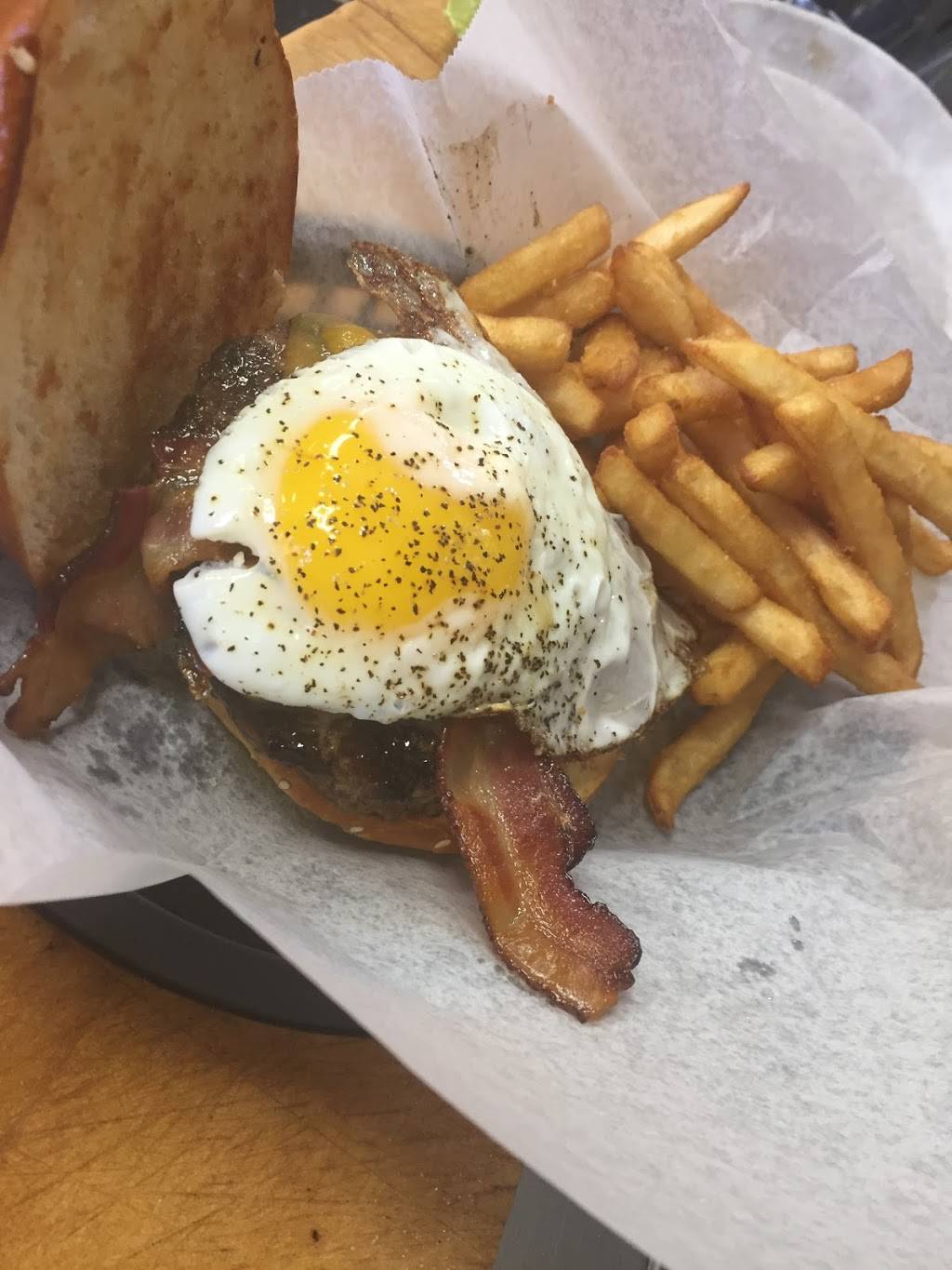 Boxford Community Center | restaurant | 7 Elm St, Boxford, MA 01921, USA | 9788875632 OR +1 978-887-5632