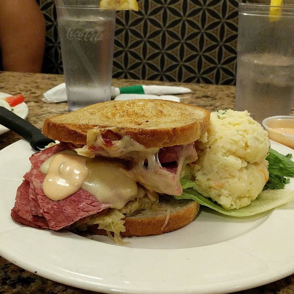 Williston Townhouse Diner | restaurant | 112 Hillside Avenue, Williston Park, NY 11596, USA | 5167462539 OR +1 516-746-2539