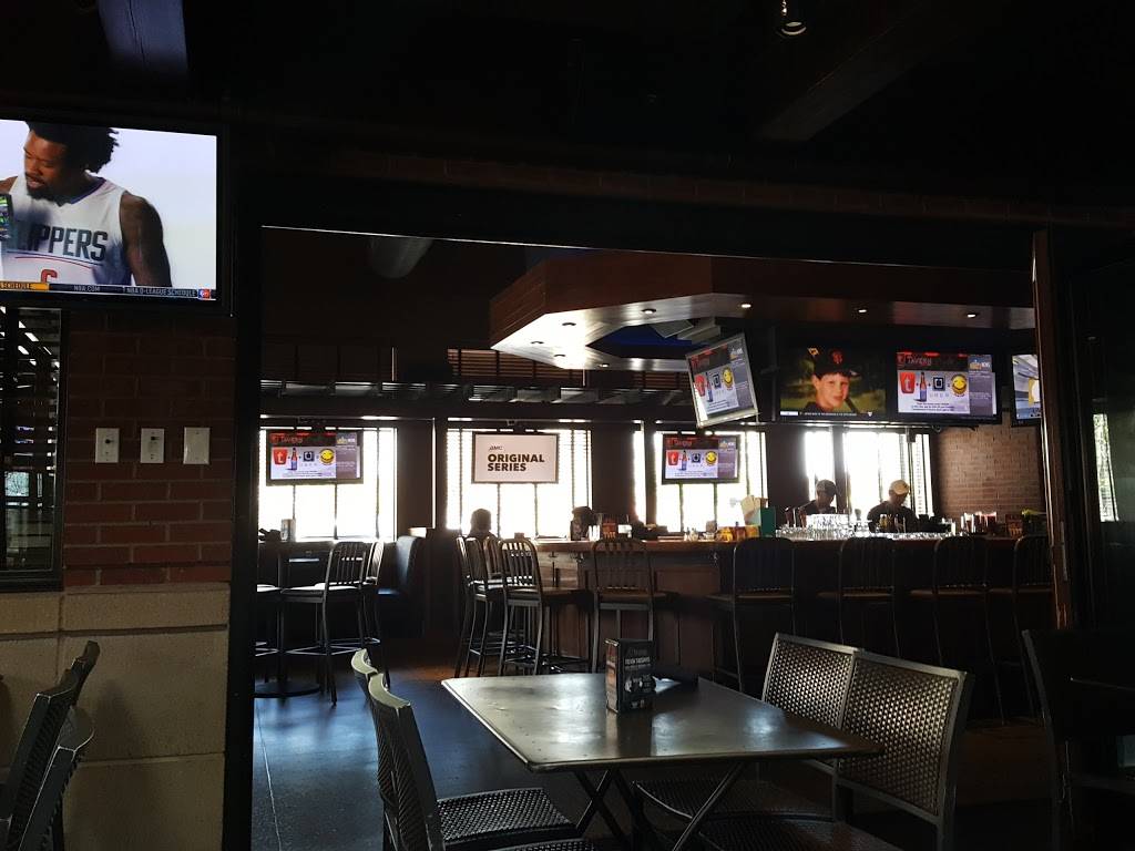 Tavern Lowry | restaurant | 7401 E 1st Ave, Denver, CO 80230, USA | 3033660007 OR +1 303-366-0007