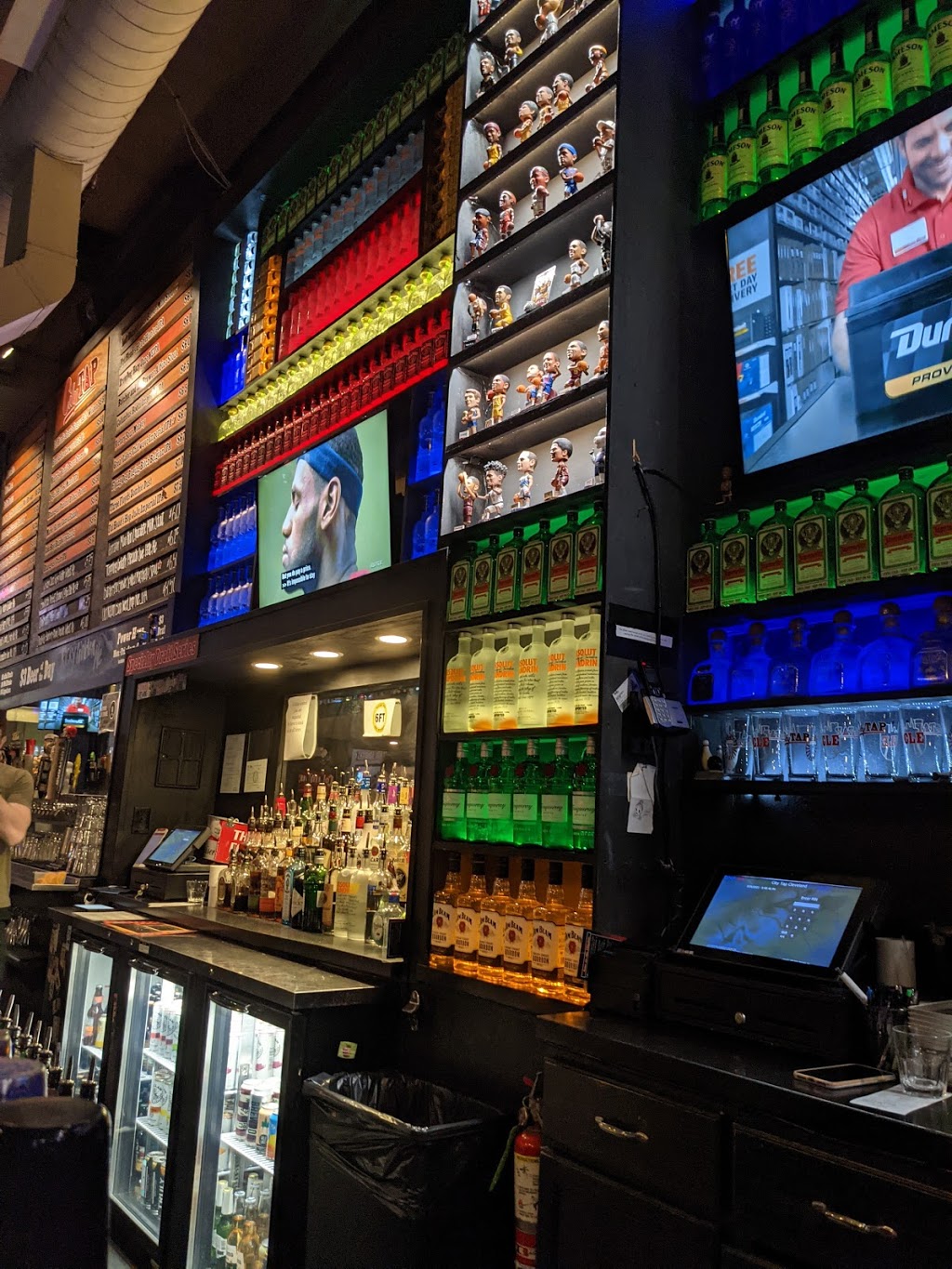 City Tap Cleveland | restaurant | 750 Prospect Ave E, Cleveland, OH 44115, USA | 2166962337 OR +1 216-696-2337