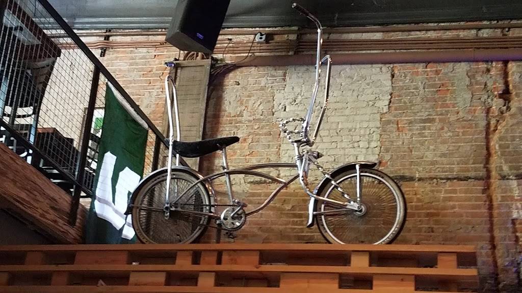 Bar Louie - Royal Oak | night club | 510 S Main St, Royal Oak, MI 48067, USA | 2489512195 OR +1 248-951-2195