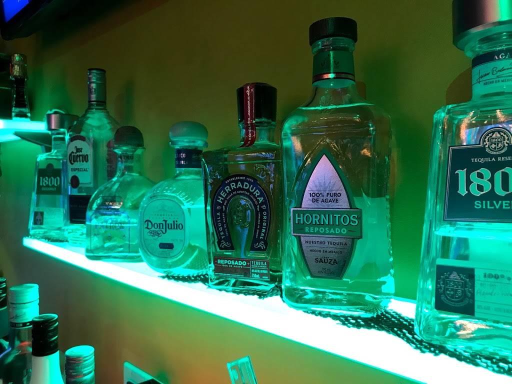 Mesa Maya | restaurant | 837 Midland Ave suite d, Yonkers, NY 10704, USA | 9143273312 OR +1 914-327-3312