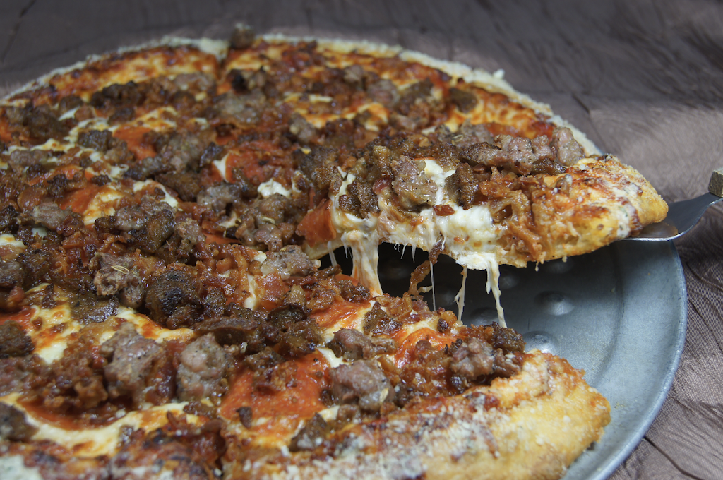 Francas Pizzeria | meal delivery | 1551 Wealthy St SE, Grand Rapids, MI 49506, USA | 6162901551 OR +1 616-290-1551