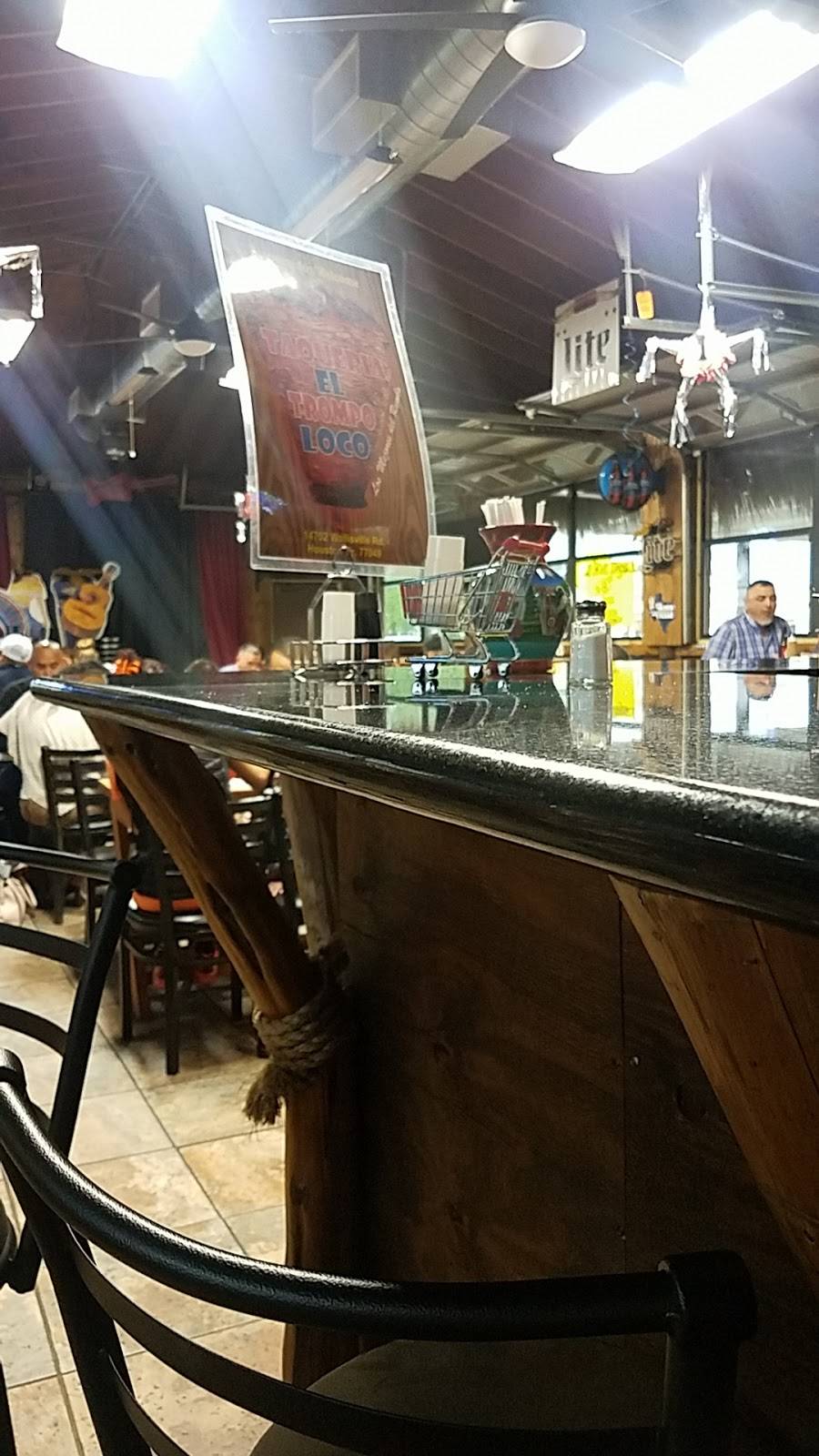 El Trompo Loco #2 | restaurant | 14702 Wallisville Rd, Houston, TX 77049, USA | 8324095368 OR +1 832-409-5368