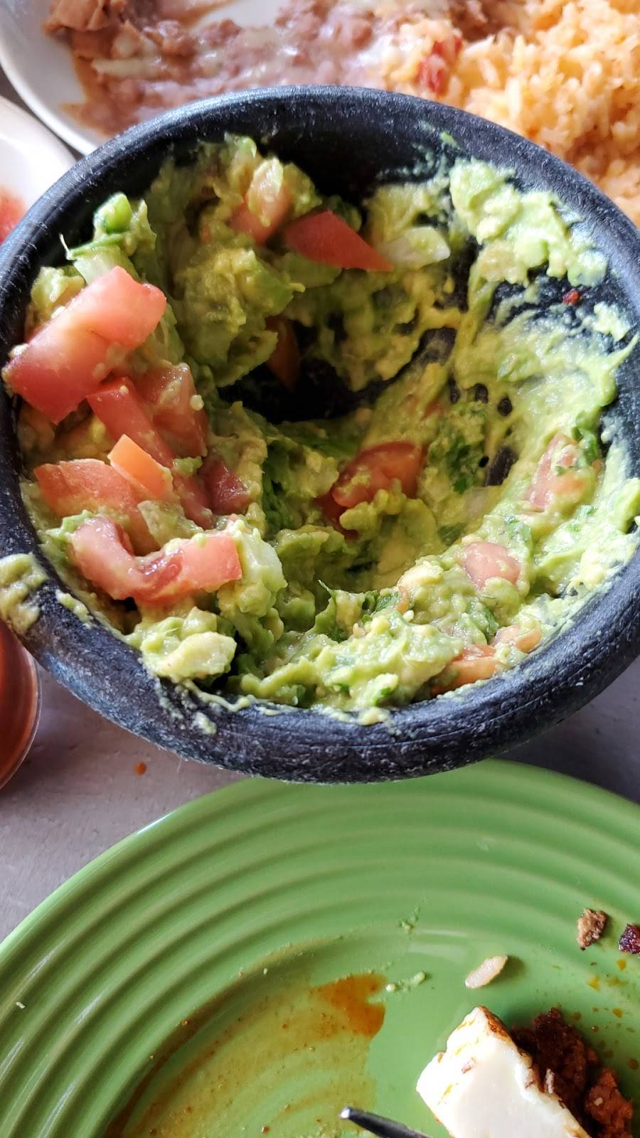 Guacamole Mexican Grill | restaurant | 2822 S Alafaya Trail Suite 195, Orlando, FL 32828, USA | 4078661350 OR +1 407-866-1350