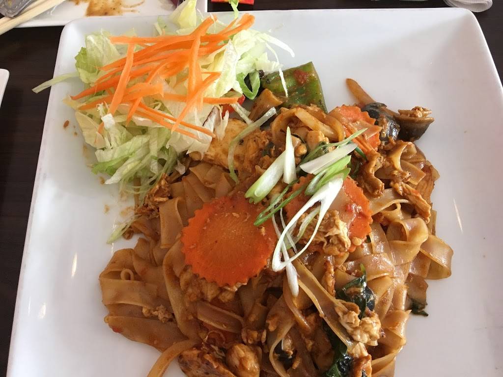 Red Elephant Thai Cuisine | restaurant | 3000 Windy Hill Rd SE Ste A1, Marietta, GA 30067, USA | 7709801890 OR +1 770-980-1890