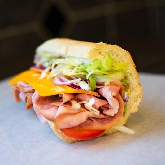 Jay Rays Deli | restaurant | 1907 Brackett Ave, Eau Claire, WI 54703, USA | 7155145736 OR +1 715-514-5736