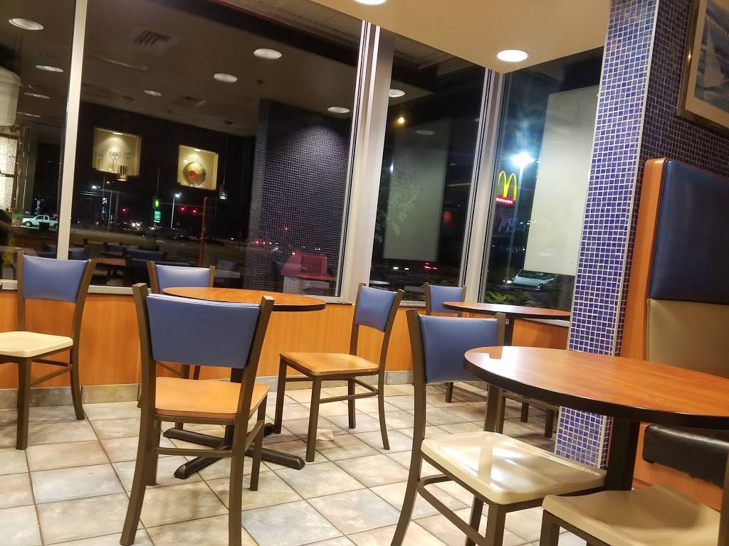 McDonalds | cafe | 3S010 IL-53, Glen Ellyn, IL 60137, USA | 6304695995 OR +1 630-469-5995
