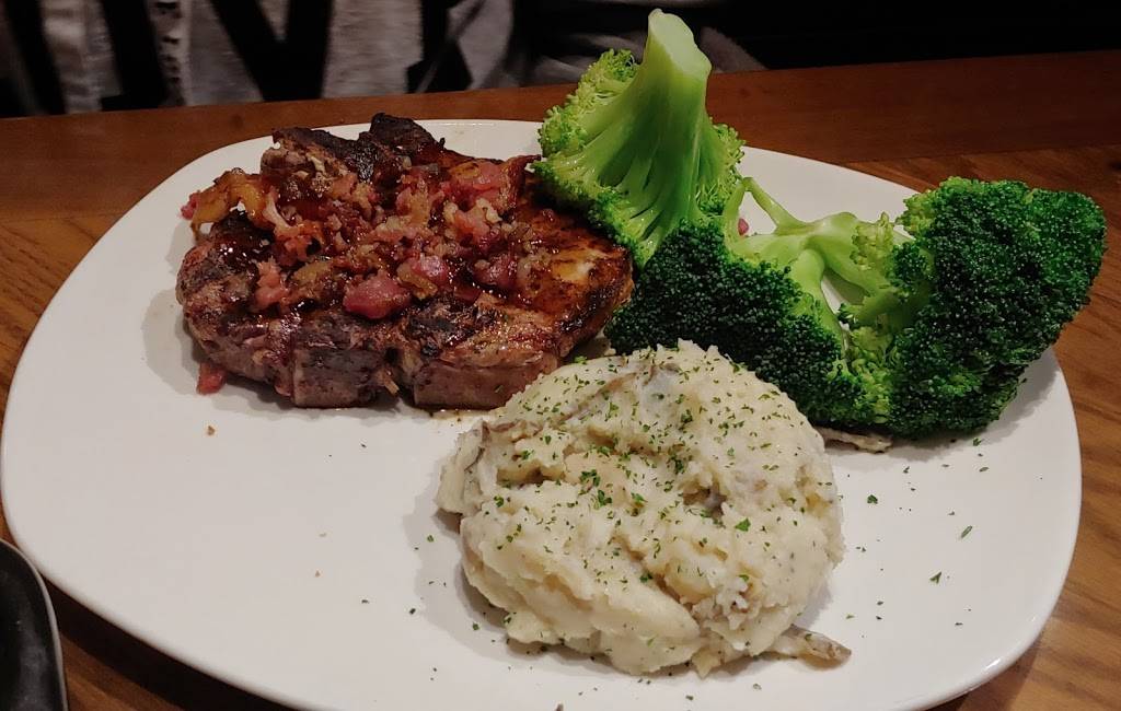 Outback Steakhouse | meal takeaway | 11875 Gateway West, Boulevard, El Paso, TX 79936, USA | 9152010600 OR +1 915-201-0600