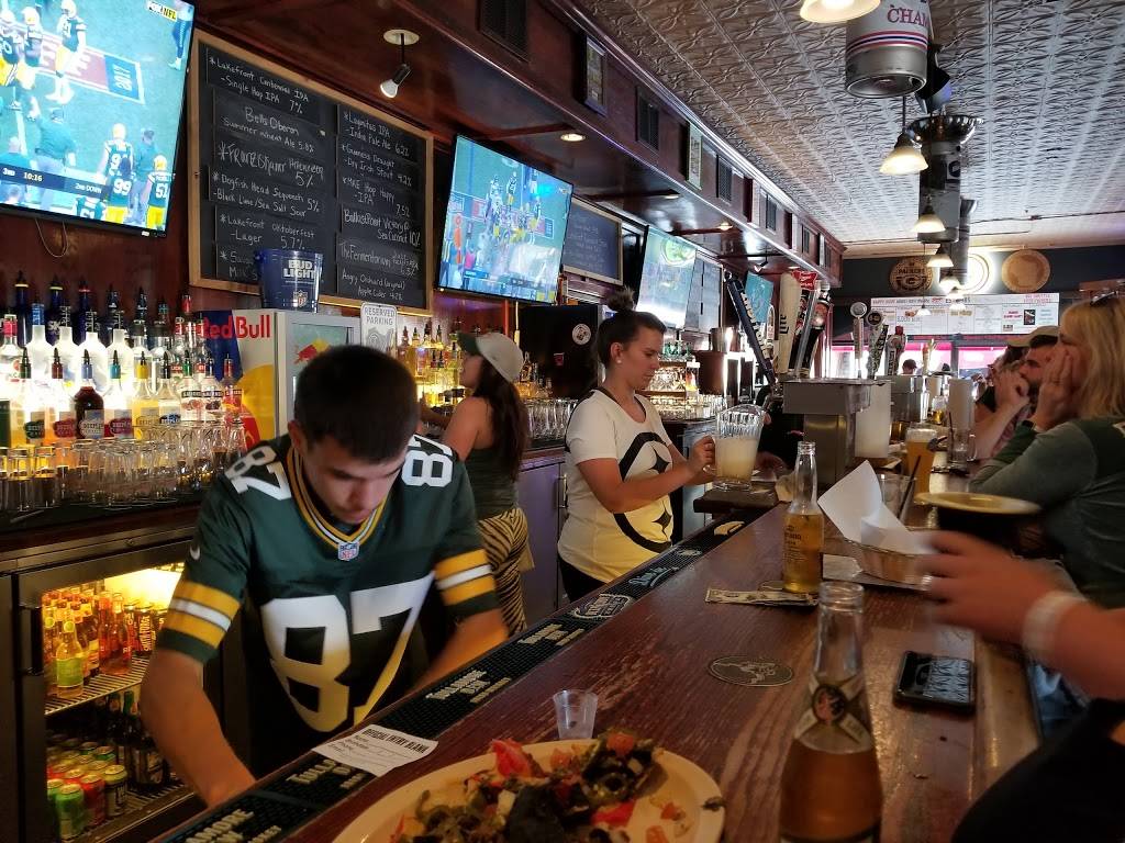 Stenys Tavern & Grill | restaurant | 800 S 2nd St, Milwaukee, WI 53204, USA | 4146727139 OR +1 414-672-7139