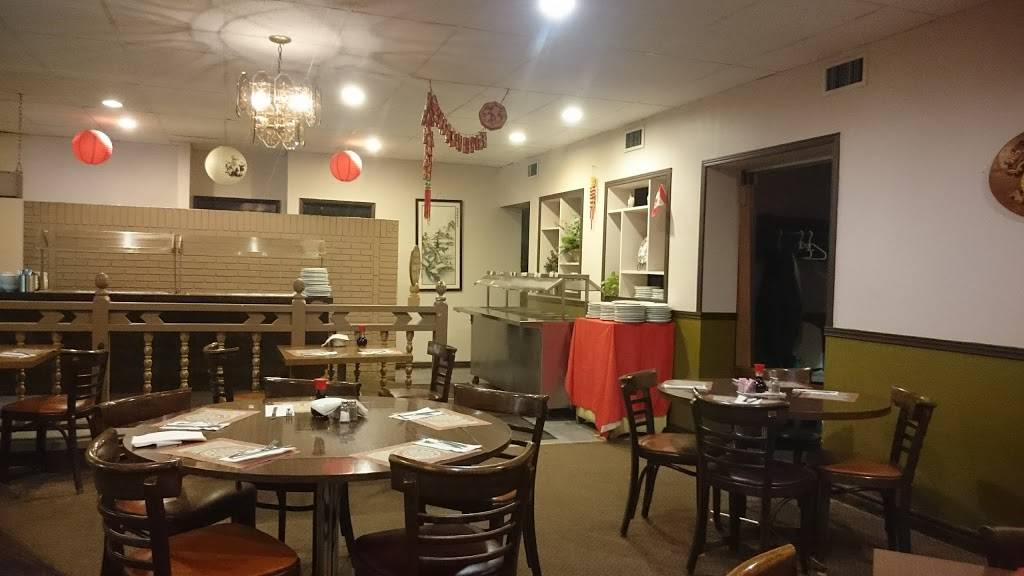 Lucky In Restaurant & Tavern | restaurant | 317 Grand Ave W, Chatham, ON N7L 1C3, Canada | 5193547470 OR +1 519-354-7470