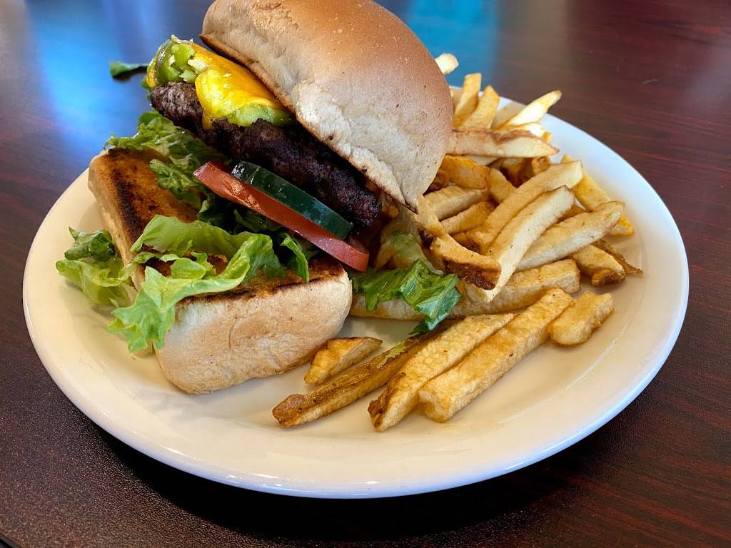 Dougs Diner: THORNTON | restaurant | 4243 E 136th Ave #6918, Thornton, CO 80602, USA | 3039209249 OR +1 303-920-9249