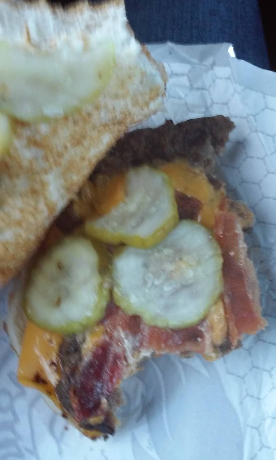 Wendys | restaurant | 27400 Chagrin Blvd, Cleveland, OH 44122, USA | 2163427145 OR +1 216-342-7145