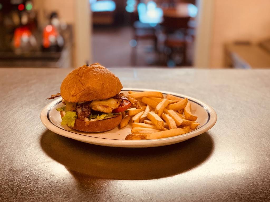 Coachman Family Restaurant | restaurant | 22996 US Hwy 19 N, Clearwater, FL 33765, USA | 7277258821 OR +1 727-725-8821