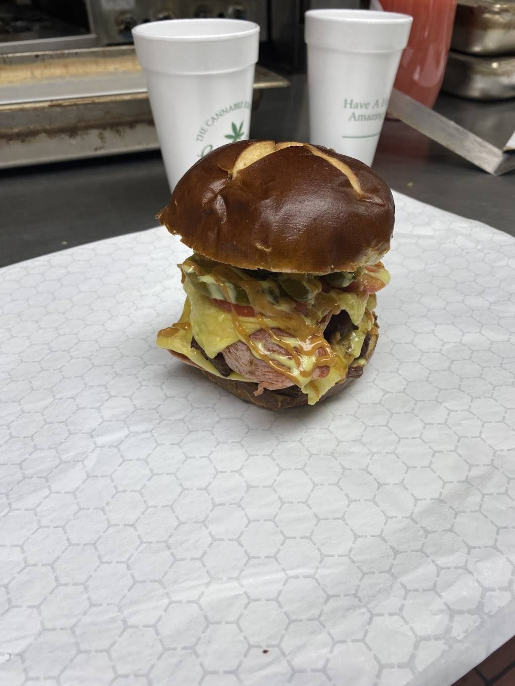 Canna Cafe Chicago West | restaurant | 205 Main St, Bensenville, IL 60106, USA | 6309236022 OR +1 630-923-6022