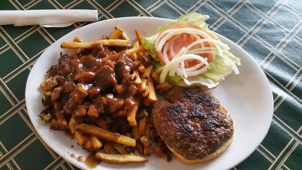 The Newfoundland Pub | restaurant | 940 Montreal Rd, Ottawa, ON K1K 4E5, Canada | 6137450962 OR +1 613-745-0962