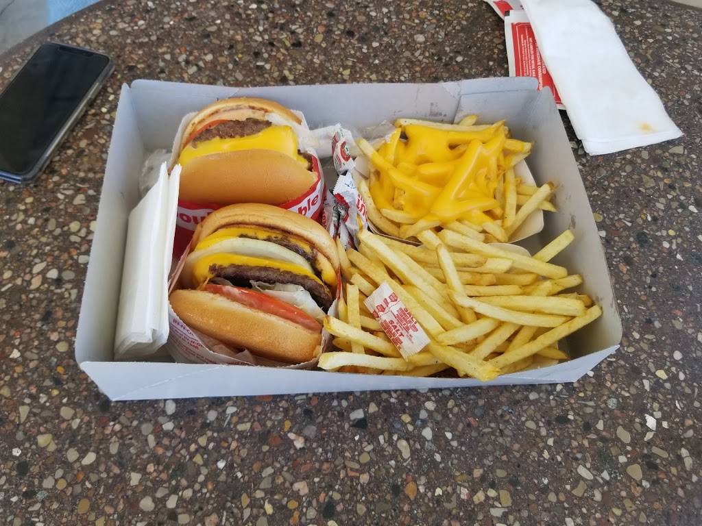 In-N-Out Burger | restaurant | 815 N Bristol St, Santa Ana, CA 92703, USA | 8007861000 OR +1 800-786-1000