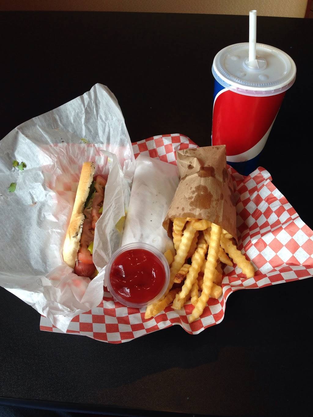 Patellis Gyros & Beef | restaurant | 572 Weston Ridge Dr, Naperville, IL 60563, USA | 3312137173 OR +1 331-213-7173