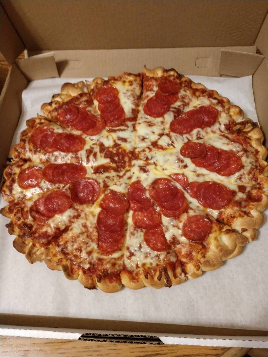 Bobbies Place Pizza and Ice Cream | restaurant | 970 Riverside Dr, Painesville, OH 44077, USA | 4403575111 OR +1 440-357-5111