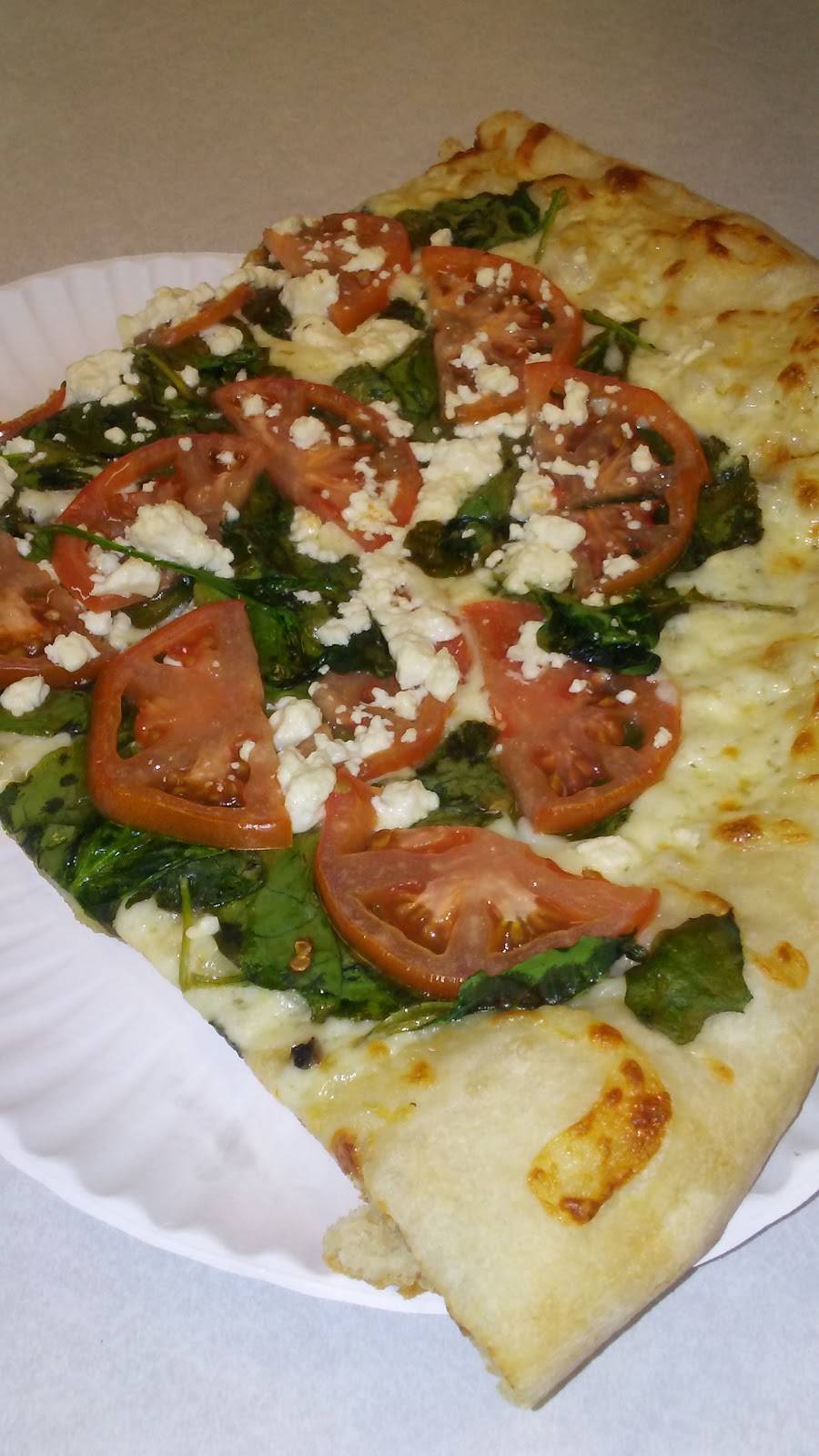 Sals Pizza | restaurant | 180 Elm St, Milford, NH 03055, USA | 6036725544 OR +1 603-672-5544