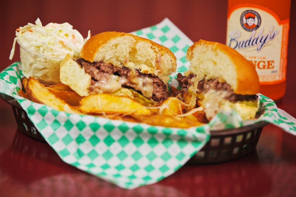 5-8 Grill & Tap | restaurant | 1741 S Robert St, West St Paul, MN 55118, USA | 6514565858 OR +1 651-456-5858