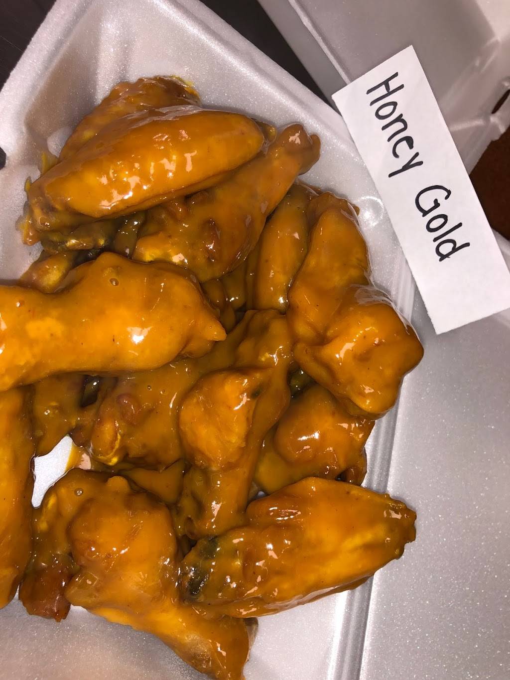 Wings house | restaurant | 1046 Church Rd W #111, Southaven, MS 38671, USA | 6625108439 OR +1 662-510-8439