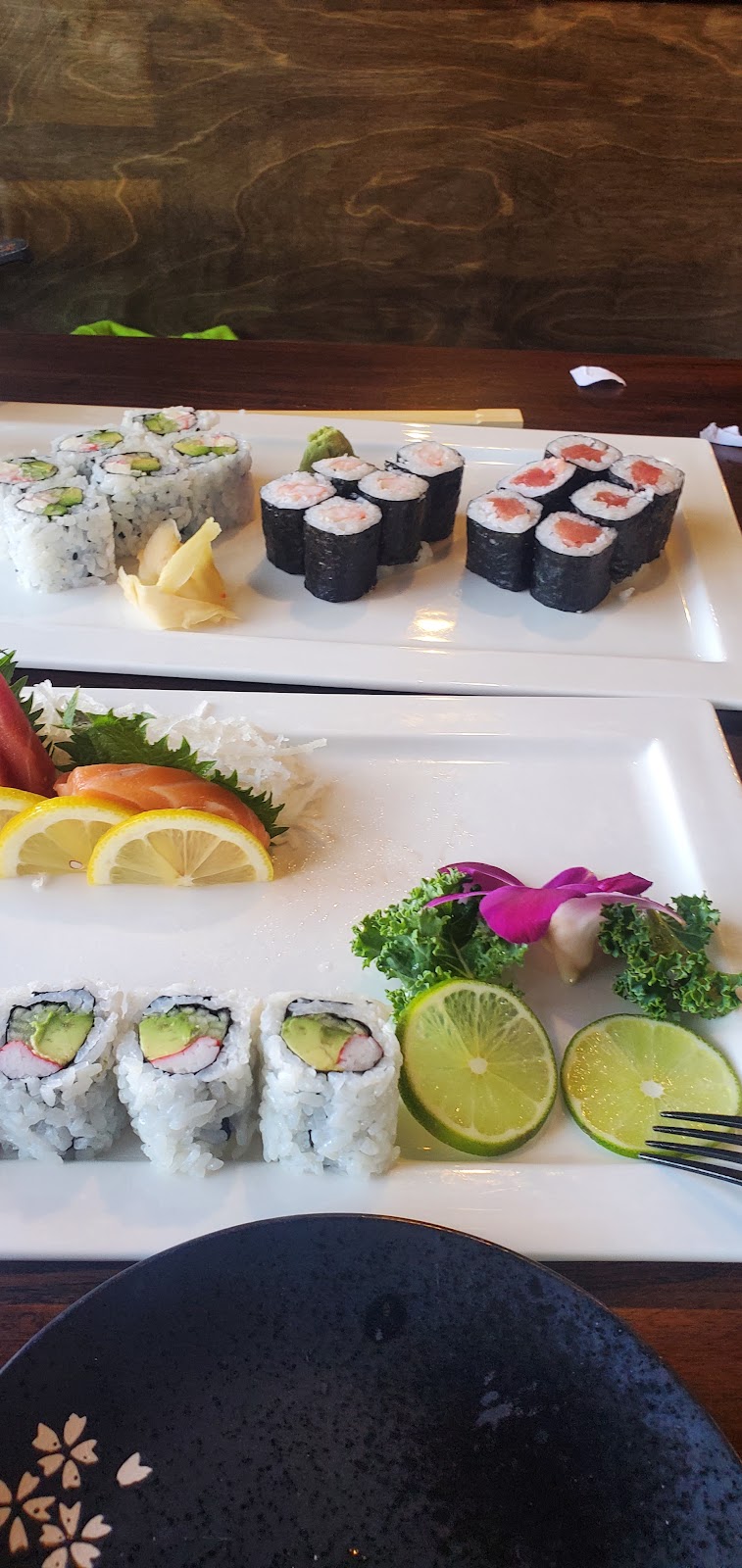 Sakura KJ | restaurant | 204 S Main St, Crown Point, IN 46307, USA | 2193332999 OR +1 219-333-2999