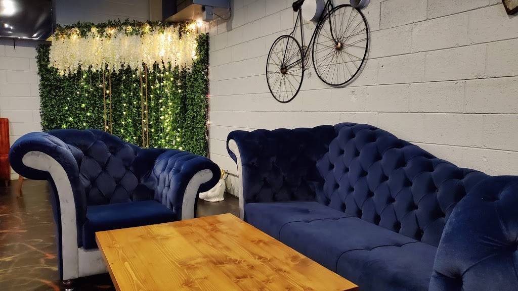 Huqqa Lounge | restaurant | 2828 Fallfax Dr, Falls Church, VA 22042, USA | 7034392222 OR +1 703-439-2222