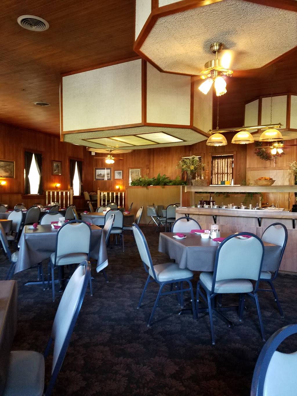 Green Acres | restaurant | 7487 WI-78 Trunk, Sauk City, WI 53583, USA | 6086432305 OR +1 608-643-2305