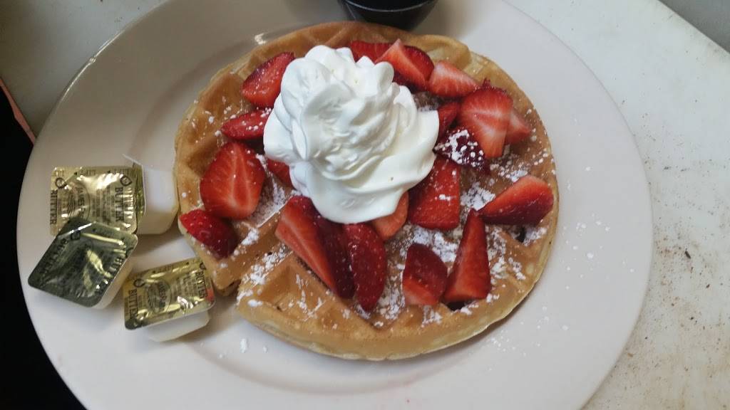 Paramount Diner | restaurant | 130 Main St, Manasquan, NJ 08736, USA | 7327228242 OR +1 732-722-8242
