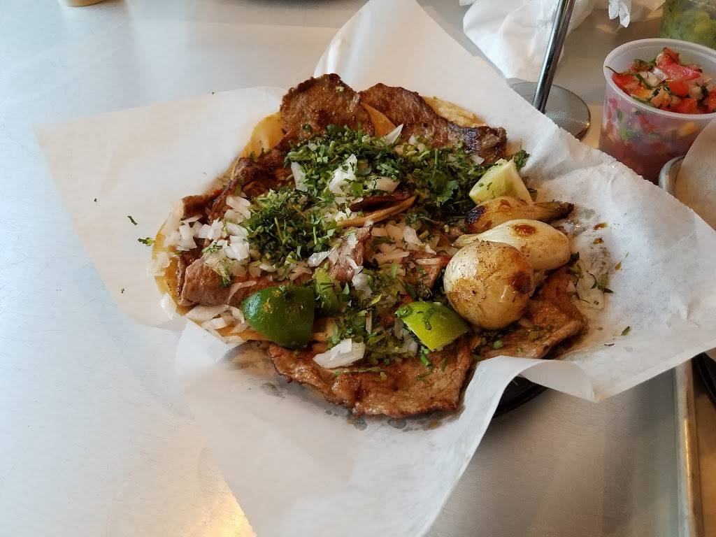 Taco Libre | restaurant | 1221 S Robert St, West St Paul, MN 55118, USA | 6514448820 OR +1 651-444-8820