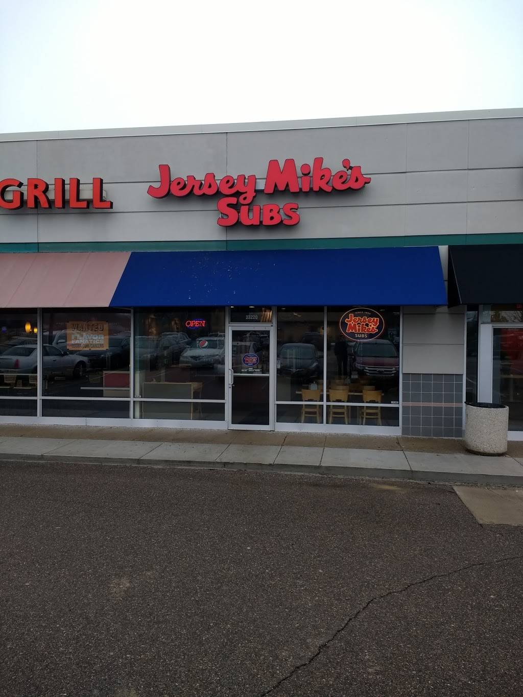 Jersey Mikes Subs | meal takeaway | 33220 West 12 Mile Road, Farmington Hills, MI 48334, USA | 2484891111 OR +1 248-489-1111