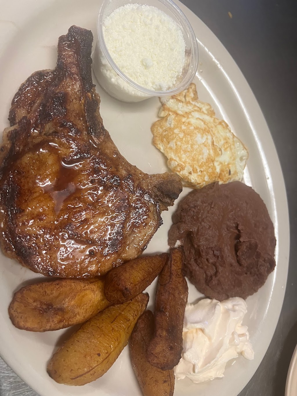 La Guadalupe Mexican grill & bar | restaurant | 862 Avery Blvd N, Ridgeland, MS 39157, USA | 7692511800 OR +1 769-251-1800