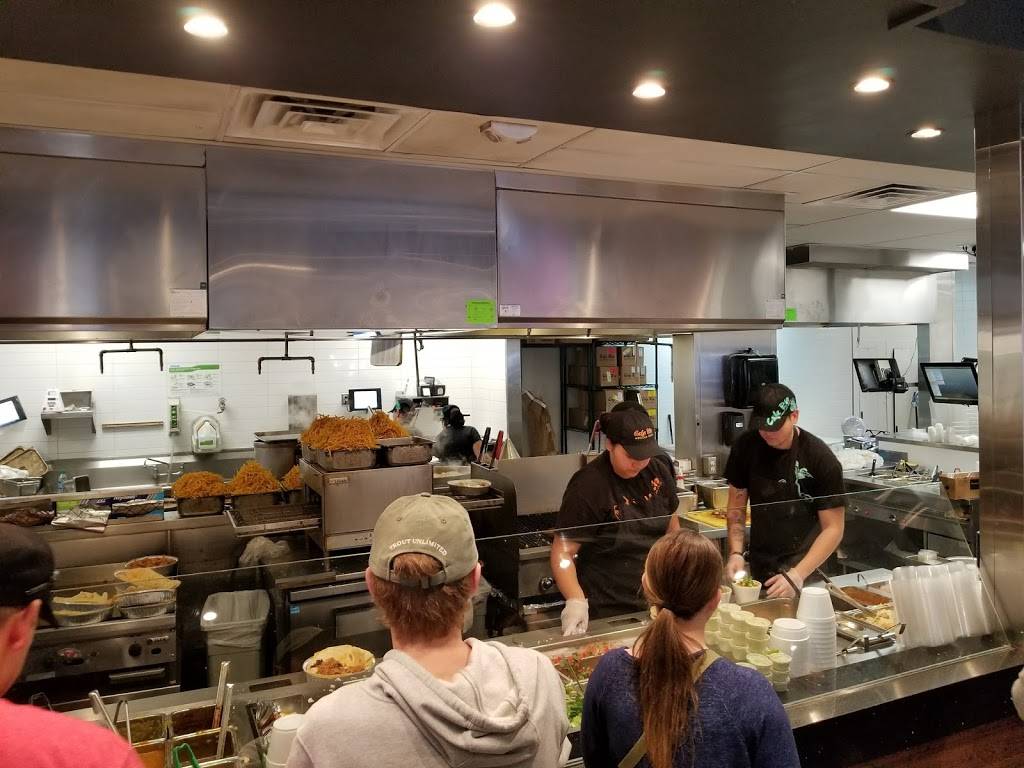 Cafe Rio Mexican Grill | meal takeaway | 1664 W, Towne Center Dr, South Jordan, UT 84095, USA | 8014954340 OR +1 801-495-4340