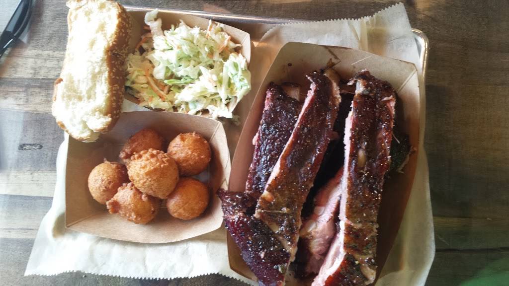Willie Brooks BBQ | restaurant | 2550 Soco Rd, Maggie Valley, NC 28751, USA | 8289441227 OR +1 828-944-1227