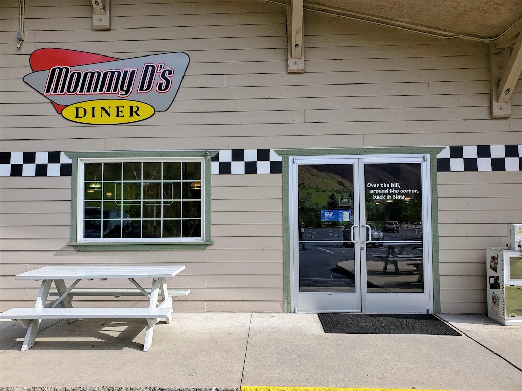 Mommy D’s Diner | restaurant | 200 Apple Annie Ave, Cashmere, WA 98815, USA | 5096795313 OR +1 509-679-5313