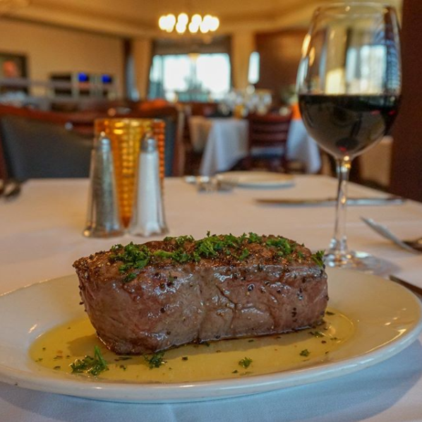 Desi Vega’s Seafood and Prime Steaks | restaurant | 111 Veterans Blvd #150, Metairie, LA 70005, USA | 5042932490 OR +1 504-293-2490